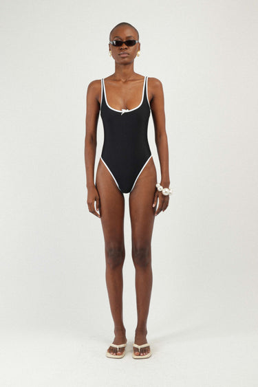 Bi-color Backless One-piece Swimsuit